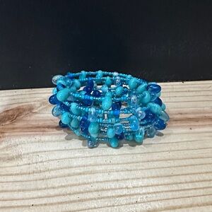 Unk Turquoise and Blue Beaded Bracelet